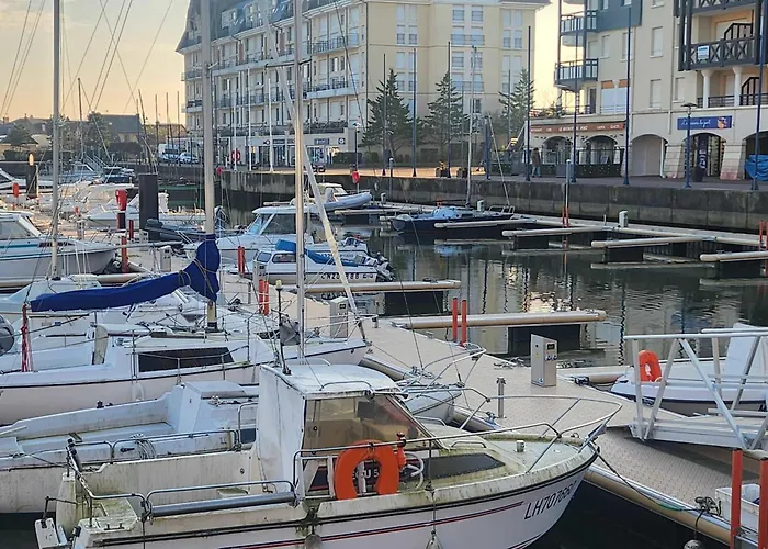 House With Garden Near The * Dives-sur-Mer